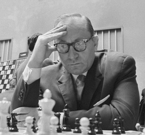 Henrique Mecking vs Wolfgang Unzicker (1968)