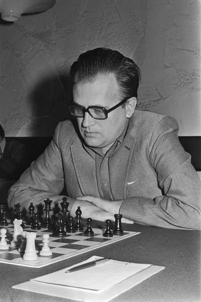 SAMUEL RESHEVSKY Defeats Jose Capablanca Cuban CHESS Grandmaster